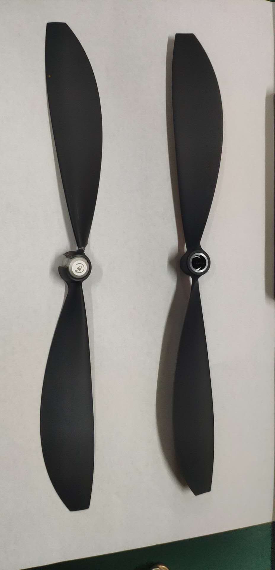 Comparison of original GoPro Karma propeller blade and manufacturer sample
